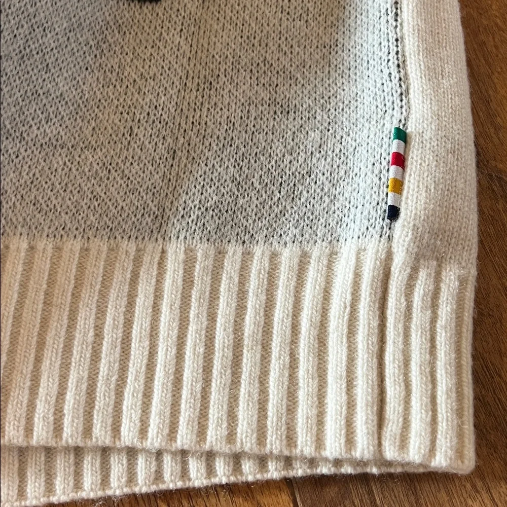 NWT HBC Stripes Medium Sweater - Picture 12 of 12